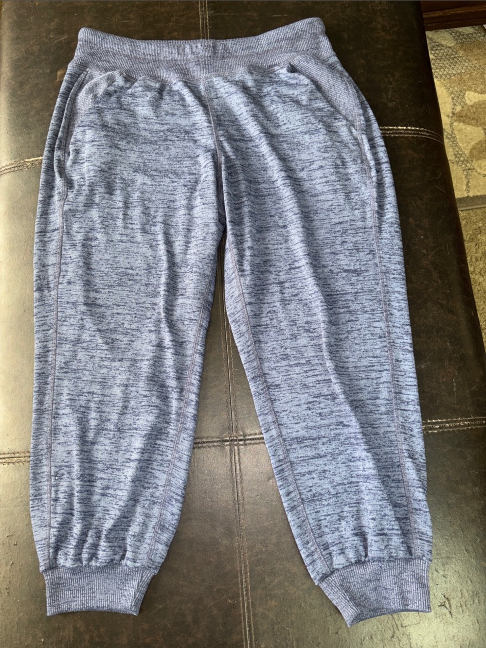 Athleta Heathered Blue-Gray Women’s Joggers Crop Size M